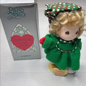 Precious Moments inspirations from the heart doll on stand Vintage 1990 NIB